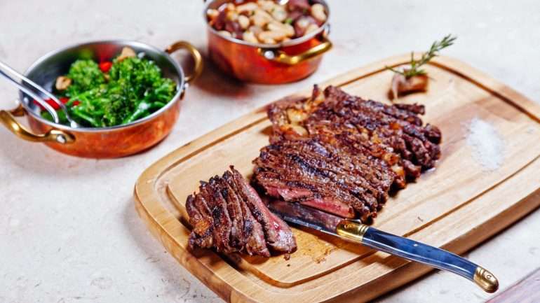 Em Lisboa, há cada vez mais restaurantes a apostar em carne de bovino com diversos períodos de maturação. O K.O.B (Knowledge of Beef), de Olivier da Costa, é um deles.