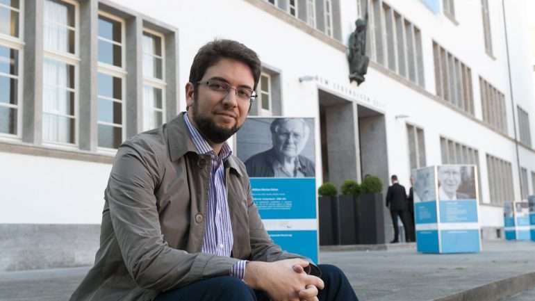 Hugo Macedo estudou Matemática e Ciências da Computação na Universidade do Minho