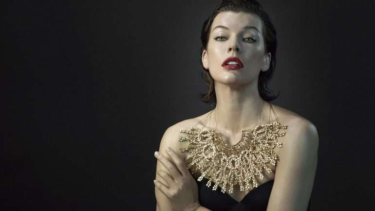 Milla Jovovich aterrou no Porto no dia 30 de junho para ser a protagonista da nova campanha &quot;Portuguese Jewellery&quot;.