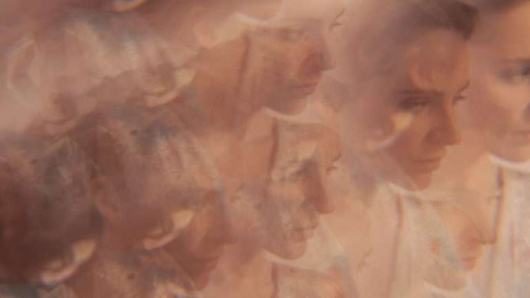 Recorte da capa de "Citizen Of Glass" de Agnes Obel