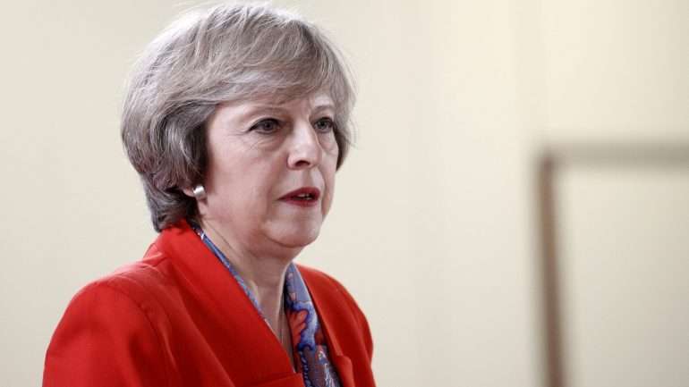 Theresa May aceita um referendo escocês, mas só depois de consumada a saída da União Europeia.