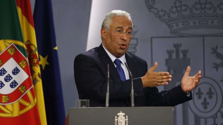António Costa diz que sistema financeiro sai do impasse
