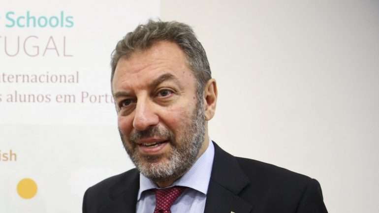 O ex-ministro Nuno Crato afirma que é "importante continuar a progredir" e olhar agora para as ciências