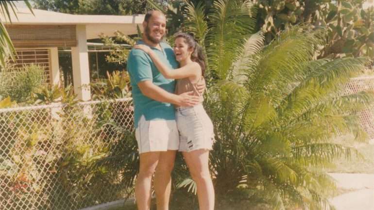 A ex-nora de Fidel Castro, Idalmis Menéndez , manifestou a sua opinião em relação à morte do ex-sogro. Na fotografia está junto do ex-marido Aléx Castro