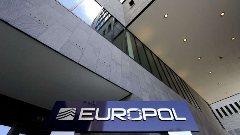 As forças de segurança da Europa prenderam 667 suspeitos de atividades 'jihadistas' em 2015