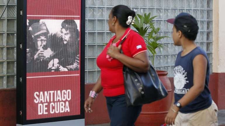 Cinzas srão enterradas hoje no cemitério de Santa Ifigenia de Santiago