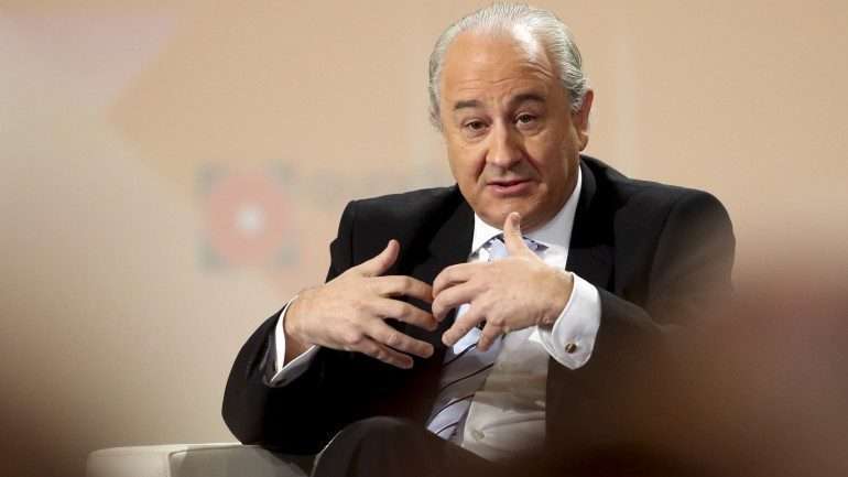 Rui Rio tem sido apontado como um dos candidatos à sucessão de Passos Coelho