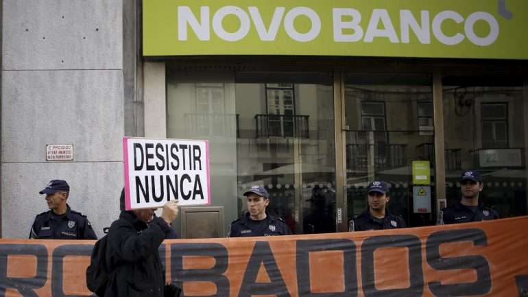 O valor será reembolsado por aplicação e não por cliente (há aplicações que têm mais do que um titular)