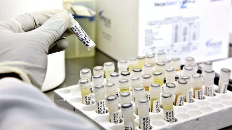 O Ébola causou a morte de mais de 11.000 pessoas na África Ocidental