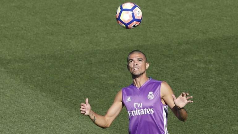 Pepe estatá a caminho da China para o Hebei China Fortune