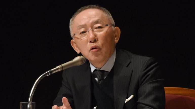 Tadashi Yanai, o homem mais rico do Japão, teve uma perda de biliões de dólares, em apenas um dia
