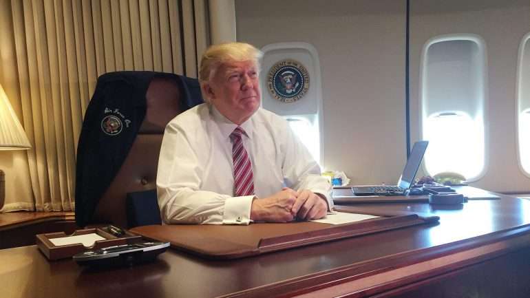Trump afirmou que o México tem fornecido "pouca ajuda na muito débil fronteira"