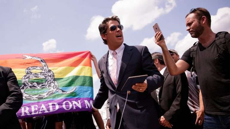 Milo Yiannopoulos, de 32 anos, é gay, anti-feminista e editor do site Breitbart