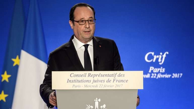 "Nunca é bom demonstrar a menor desconfiança sobre um país amigo", declarou Hollande