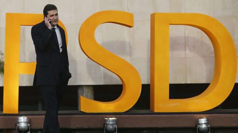 Hugo Soares "enalteceu" a atitude do antigo secretário de Estado dos Assuntos Fiscais Paulo Núncio