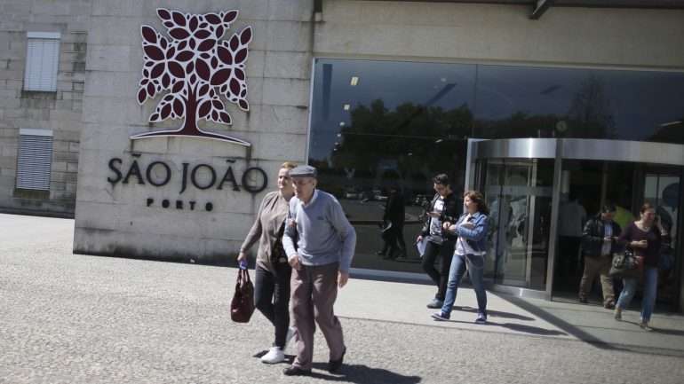 A nova ala visa dar resposta às necessidades de internamento pediátrico no Hospital São João, que funciona em contentores há anos