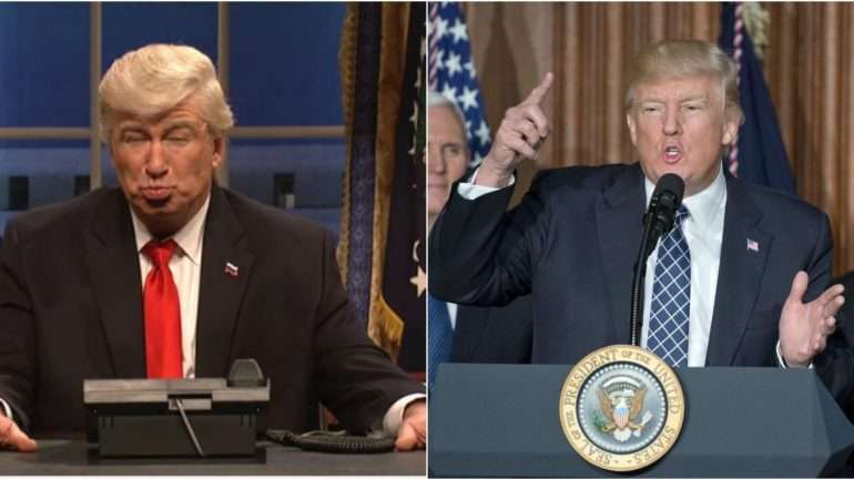 Alec Baldwin em Nova Iorque, quando falava num protesto contra as ações executivas de Donald Trump