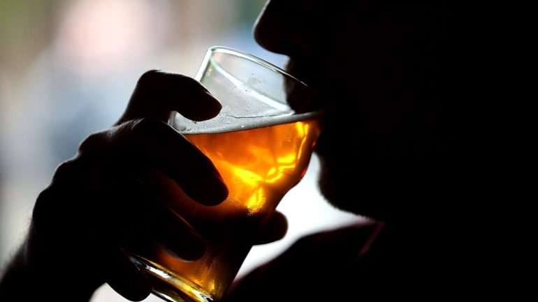 A idade ensina a moderar o consumo de álcool