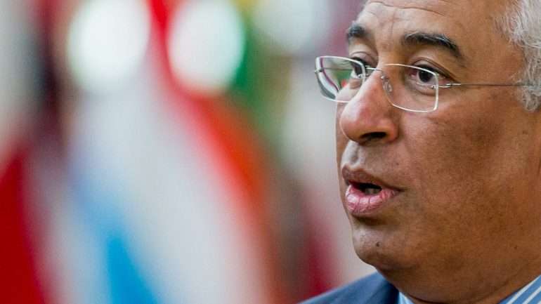 Costa sobre acordo à esquerda: "Estamos bem assim. Em equipa que se ganha não se mexe"