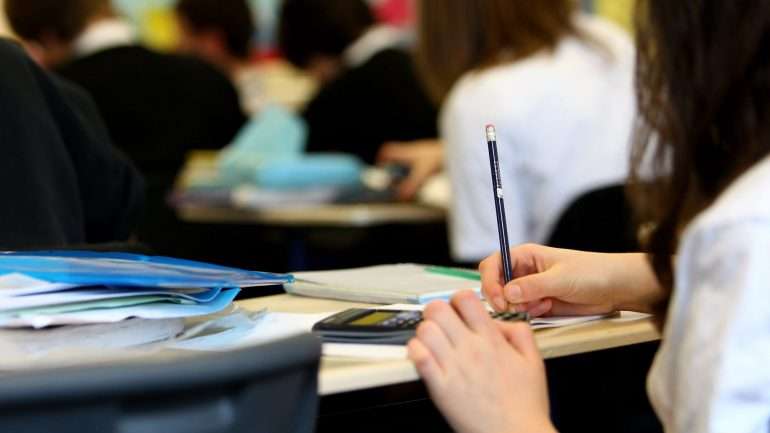 Os três concursos terão início ainda na primeira quinzena de abril
