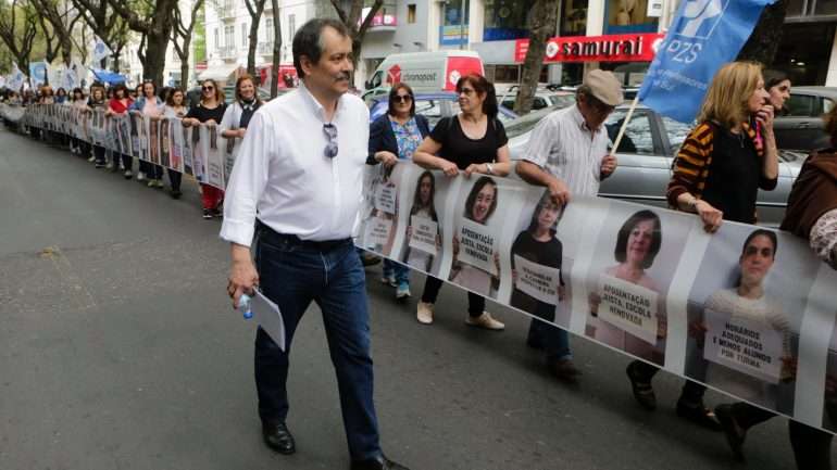 A marcha teve início perto das 16h00