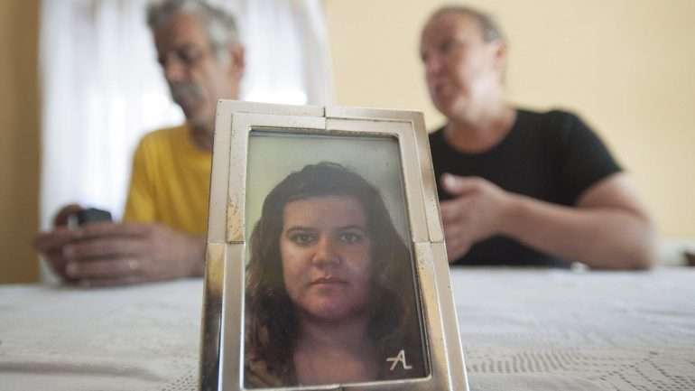 Sara Daniela Moreira foi dez vezes às urgências e nunca lhe foi diagnosticado um tumor cerebral