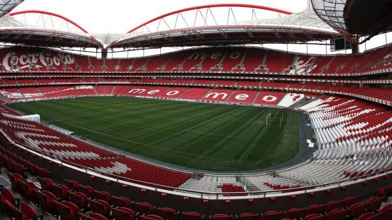 O atropelamento aconteceu perto das 3h, junto a uma das rotundas do Estádio da Luz
