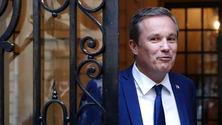 Nicolas Dupont-Aignan teve 4,7% dos votos e ficou em sexto lugar, atrás do socialista Benoît Hamon
