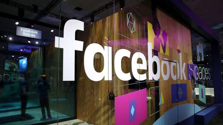 Esta segunda feira, foram vários os jornais ingleses que tiveram um pequeno anúncio do Facebook nas suas páginas, com as 10 dicas fundamentais para detetar a presença de fraudes nas notícias.