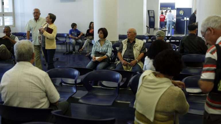 Consultas e cirurgias programadas devem ser as mais afetadas nestes dois dias de greve, com os profissionais a cumprirem obrigatoriamente os serviços mínimos.