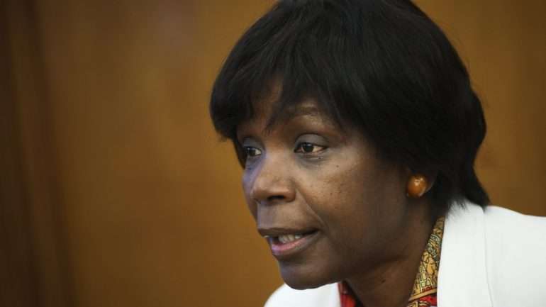 A ministra da Justiça, Francisca Van Dunem, explicou que esta proposta de lei pretende suprir uma "lacuna que existia", já que este "acesso é hoje imprescindível"