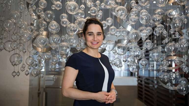 Conversámos com Yael Adler sobre celulite, cremes anti-idade, bronze, limpeza de pele e botox. Será que estamos mesmo obcecados com a beleza?