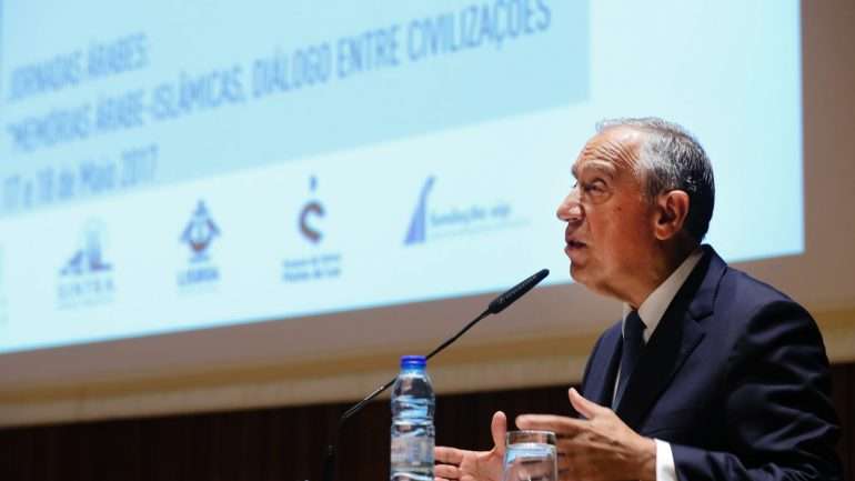 Portugal colocou esta quarta-feira 1.500 milhões de euros, montante máximo anunciado, em Bilhetes do Tesouro a seis e a 12 meses a taxas de juro médias ainda mais negativas do que as dos anteriores leilões comparáveis