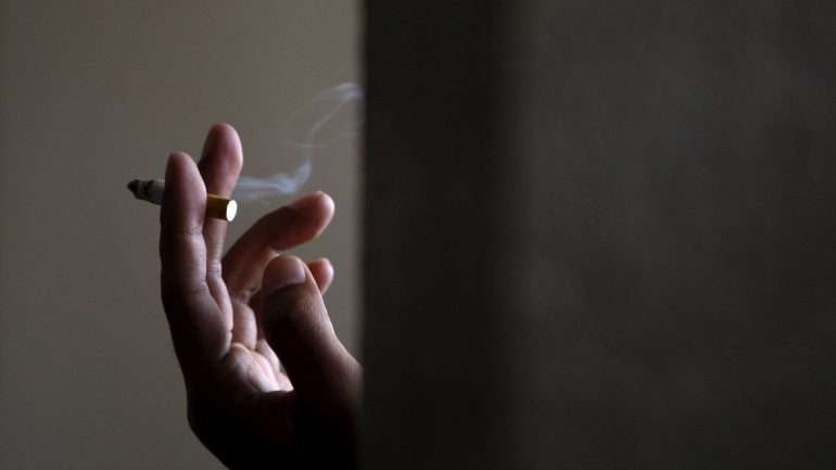 A presidente da Federação Portuguesa de Grossistas de Tabaco e da Associação Portuguesa de Armazenistas de Tabaco, Helena Batista, disse à agência Lusa que "o impacto é nenhum"