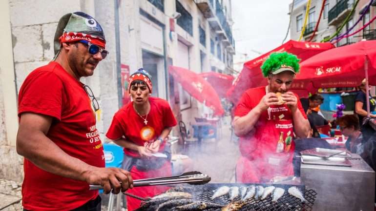 As Festas de Lisboa realizam-se de 1 a 30 de junho, em todos os cantos da cidade