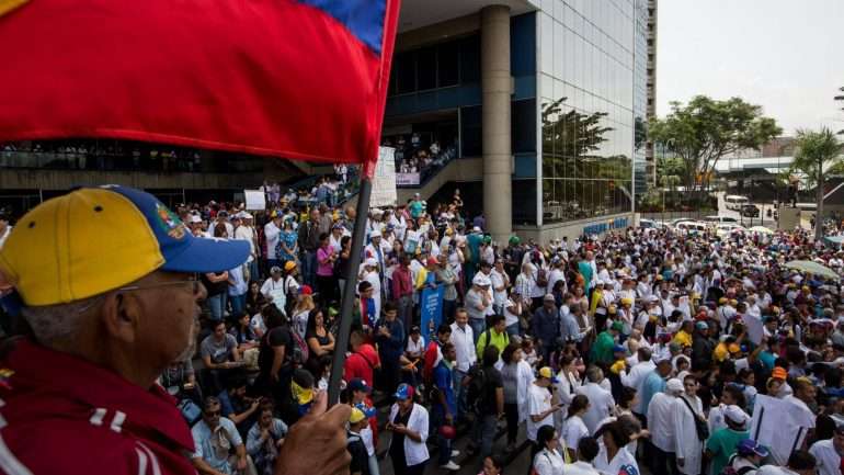 Fontes diplomáticas e policiais tinham adiantado à Lusa no sábado que tinha subido para seis o número de portugueses detidos em manifestações, com a prisão, na semana passada, de três cidadãos lusovenezuelanos