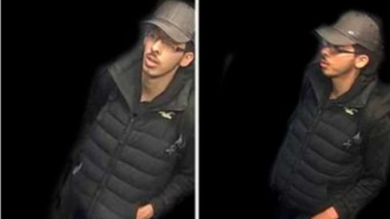 Imagens de Salman Abedi captadas pela câmaras de vigilância na noite de segunda-feira no Manchester Arena