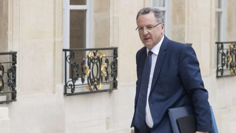 Richard Ferrand terá beneficiado a sua mulher numa operação imobiliária