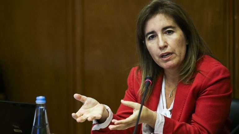 Este programa foi lançado pelo Governo no final de dezembro passado, com uma dotação inicial de 10 milhões de euros, estando as candidaturas a decorrer até 31 de dezembro de 2017