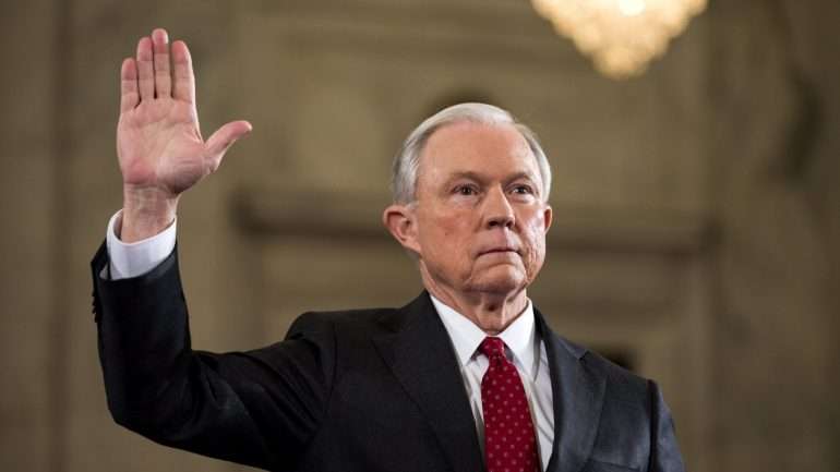 Sessions falará perante o Congresso pela primeira vez desde que foi confirmado como procurador-geral