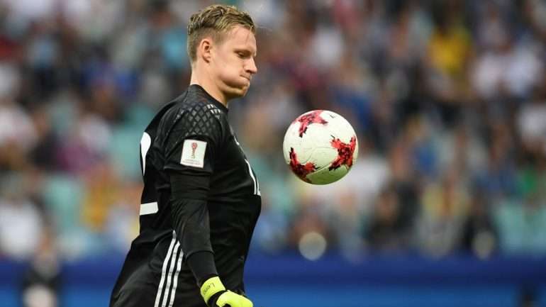 Leno já não tinha ficado bem na fotografia no primeiro golo, mas foi no segundo que esteve pior