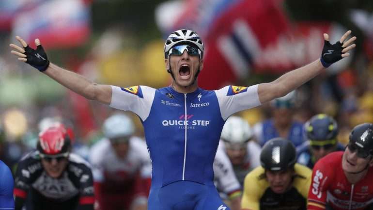 Kittel, cronometrado em 4:37.06 horas, bateu no esforço final o francês Arnaud Démare e o alemão André Greipel