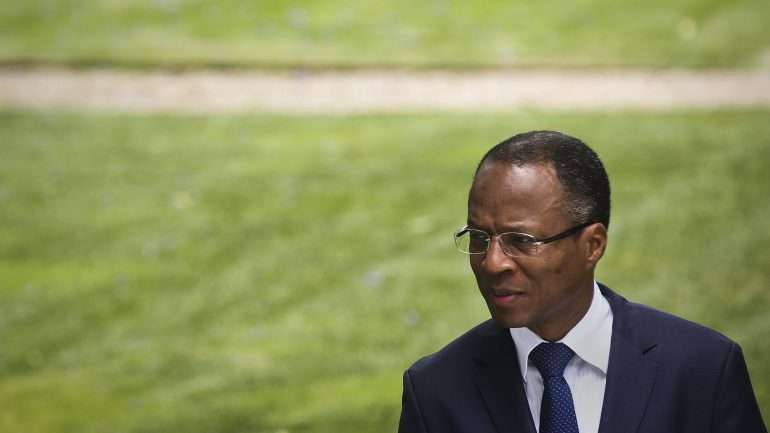 A posição de Miguel Monteiro surge depois de a comunidade LGBT de Cabo Verde ter reclamado o direito à união de facto e ao casamento entre pessoas do mesmo sexo