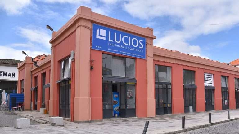 Fotografia tirada a 30 de junho. As obras finais no Mercado ainda decorrem.