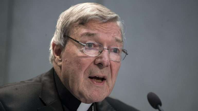 O papa agradeceu a Pell pelo seu "honesto" trabalho e colaboração, e disse que irá esperar pela justiça australiana antes de emitir qualquer julgamento