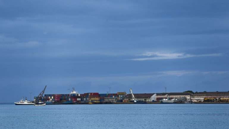 Depois de conclusão das obras, o porto de São Tomé vai "ganhar maior eficácia"