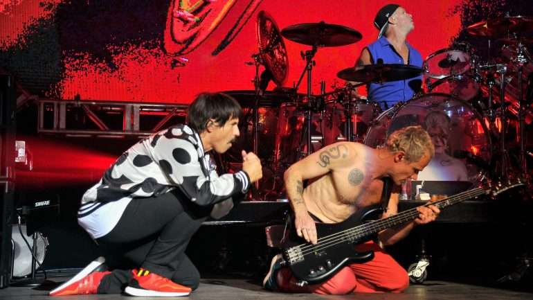 Os Red Hot Chili Peppers, cabeças de cartaz no primeiro dia do festival lisboeta