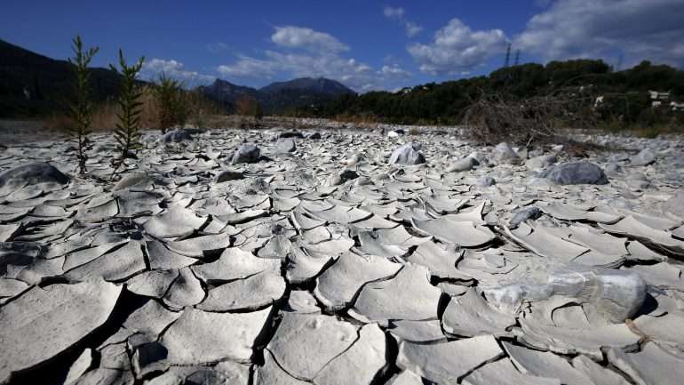 De acordo com o índice meteorológico de seca, a 30 de junho mantinha-se a situação de seca meteorológica em quase todo o território de Portugal continental