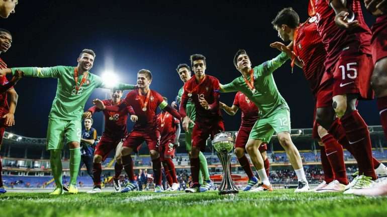 Base desta Seleção Sub-19 de 2017 continua a ser a equipa que se sagrou campeã europeia Sub-17 no ano passado