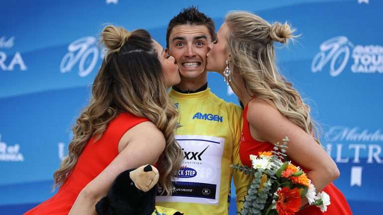 O debate sobre o sexismo em provas desportivas surgiu em A conversa surgiu em 2013, quando o ciclista Peter Sagan, na Tour de Flandres, tentou agarrar uma das meninas do pódio